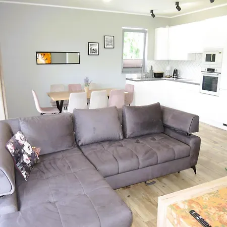 Luxury For 20 People *