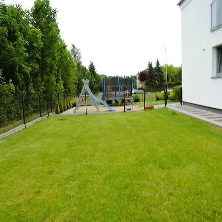 度假居 Luxury For 20 People *