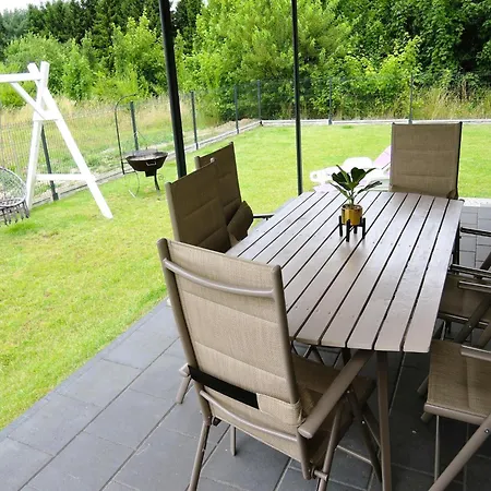 度假居 Luxury For 20 People *