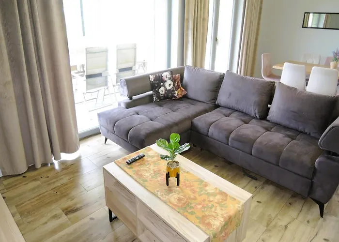 Luxury For 20 People Дом отдыха